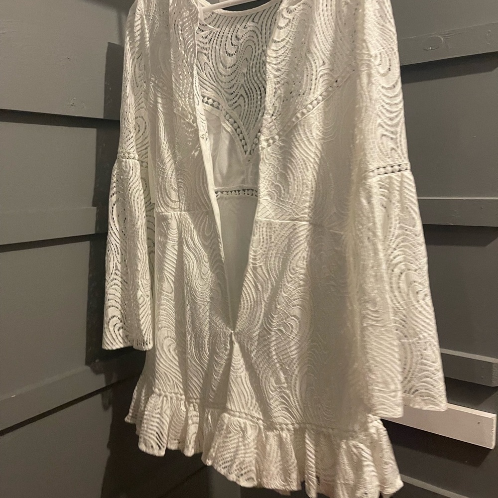 Red Dress Boutique White Dress!